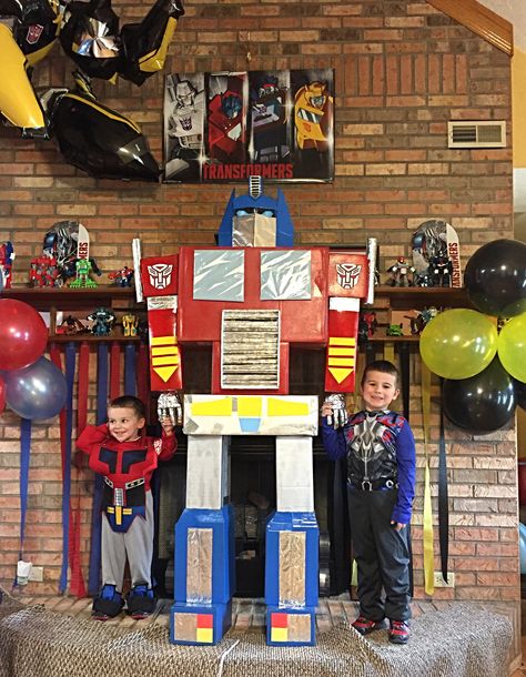 Transformers Birthday Party Decorations, Transformer Theme Birthday Party, Transformers Trunk Or Treat, Transformer Party Ideas, Transformers Birthday Activities, Transformer Bedroom Ideas, Transformers Party Games For Kids, Bumblebee Transformers Birthday Party, Transformers Birthday Ideas