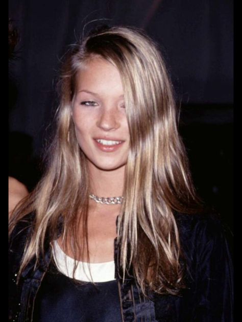 Kate Moss Blonde, 90s Fashion Icons, Supermodel Body, Kate Moss 90s, Kate Moss Style, Queen Kate, 90s Supermodels, 90s Models, I'm With The Band