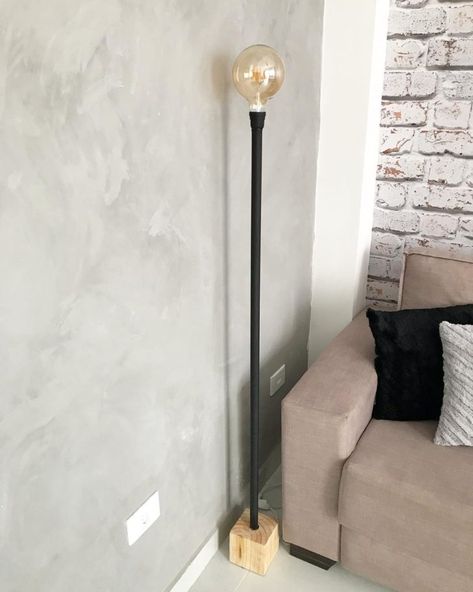 Farmhouse Lamps, Casa Vintage, Floor Lamp Design, Creative Lighting, Bedroom Lamps, Diy Lamp, Vintage Wall Decor, Beautiful Lamp, Diy Lighting