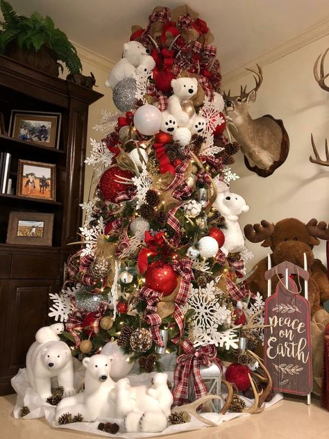 Christmas Cocoa, Pretty Christmas Decorations, Tree Inspiration, Plaid Christmas Decor, Christmas Tree Decorating Themes, Creative Christmas Trees, Tree Decorating, Christmas Tree Inspiration, Christmas Themes Decorations