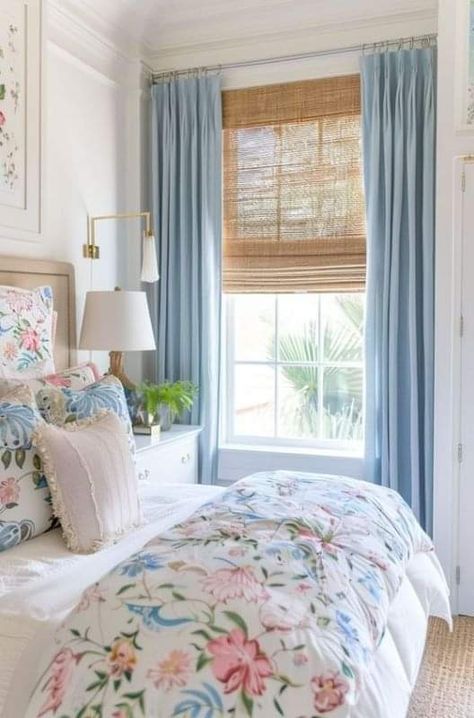 Bright Guest Bedroom, Perfect Guest Room, Colorful Apartment Bedroom, Peony Bedroom, Color Schemes For Bedrooms, Bright And Airy Bedroom, Coastal Preppy Bedroom, Blue White Bedroom, Summer Bedroom