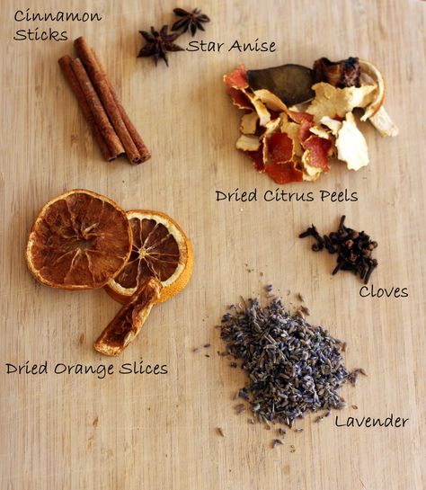 Diy Simmer Pot, Fall Simmer Pot, Lilin Aroma, Homemade Potpourri, Simmer Pot Recipes, Simmering Potpourri, Potpourri Recipes, Simmer Pot, House Smell Good