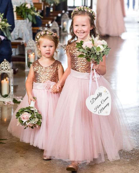 Rose Gold and Pink Flower Girls  (@katiekavphoto) Wedding Entourage, Rose Gold Bridesmaid, Backyard Weddings, Metallic Wedding, Cheap Flower Girl Dresses, Gold Wedding Dress, Princess Flower, Gold Bridesmaids, Tulle Flower Girl