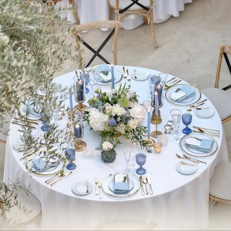 Wedding Tables Blue And White, White And Dusty Blue Table Setting, White And Light Blue Table Setting, Folded Napkins With Silverware Wedding, Wedding Table Decorations Hydrangea, Wedding Reception Blue And White, Blue Round Table Wedding, Dusty Blue Wedding Round Table, Dusty Blue Round Table Setting