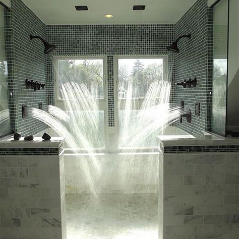 Jet Shower Bathroom, Unrealistic House, Huge Shower, Art Deco Style Interior, Big Shower, Aesthetic Interior Design, Stone Shower, Dream Shower, Waterfall Shower