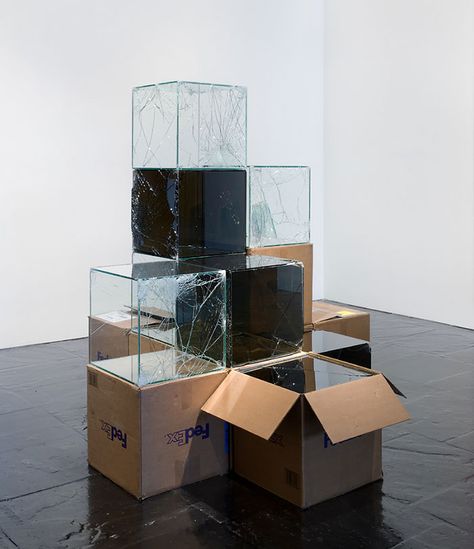 If you're wondering how much carriers care about the safety of your shipment, then you have to see this brilliant experiment by LA-based Walead Beshty. During a 9 year period, Beshty has been creating laminate glass objects which perfectly fit inside FedEx boxes and shipping them to various galleries and exhibitions in order to explore how works of art gather fingerprints. Glass Art Installation, Stained Glass Windows Church, Mirror Photography, Colossal Art, Laminated Glass, Shattered Glass, Glass Boxes, Sculpture Installation, Glass Art Sculpture