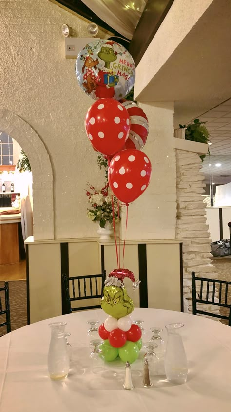 Grinch Centerpiece Ideas Diy Simple, Grinch Centerpieces Table Decorations, Grinch Birthday Party Centerpieces, Grinch Party Centerpieces, Grinch Themed Christmas Party Decorations, Baby Shower Grinch Theme, Grinch Baby Shower Ideas For Boys, Grinch Party Ideas Decorations, Grinch Centerpieces Diy