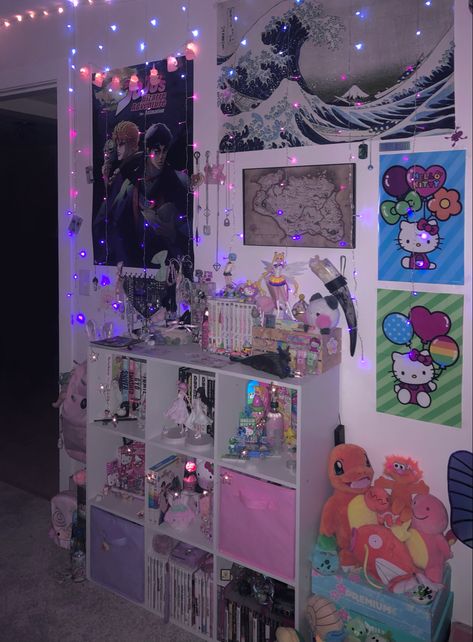 Egirl Room Ideas, Egirl Bedroom, Ideas Para Decorar Tu Pared, Egirl Room, Pastel Goth Room, Emo Room, Hello Kitty Rooms, Otaku Room, Anime Room