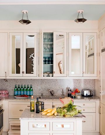 Mirrored Kitchen, Mirrored Kitchen Cabinet, Formica Kitchen Countertops, Small Kitchen Decor Ideas, Formica Kitchen, Country Kitchen Accessories, Narrow Kitchen Island, Mirrored Cabinets, Walnut Kitchen Cabinets