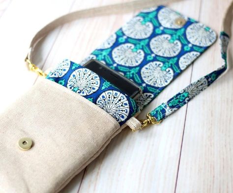 PdF Pattern Mini crossbody bag Cell Phone Sleeve Pdf | Etsy Sling Bag Diy, Phone Bag Pattern, Pochette Portable, Mini Sling Bag, Crossbody Phone Bag, Small Sling Bag, Hipster Bag, Shoulder Bags Pattern, Cell Phone Pouch