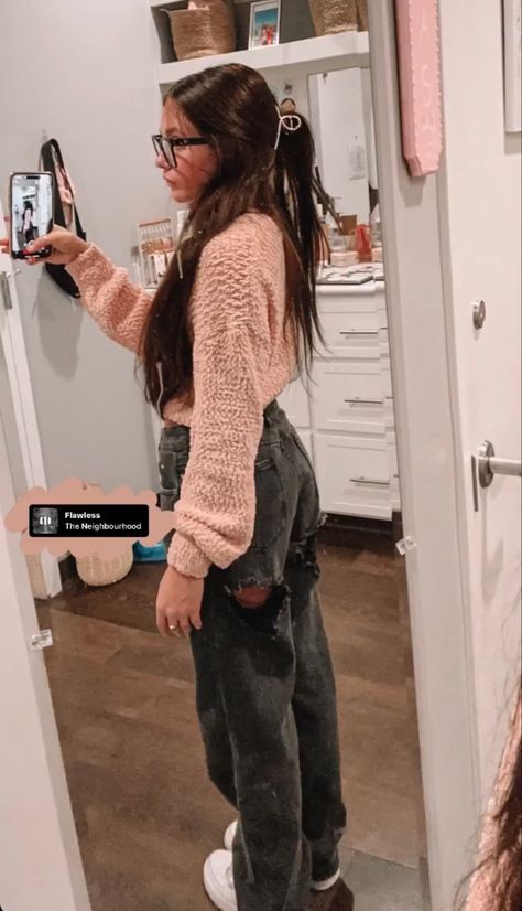 Kaitlyn Johnson Outfits, Kaitlin Johnson, Kila Danielle Johnson, Kaitlyn Johnson, Kalynn Koury Selfie, Kaylnn Koury, Katarina Johnson Thompson, Clean Life, Bobby Brown