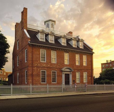 Warner House, Brick Mansion, Portsmouth New Hampshire, Portsmouth Nh, Georgian Architecture, Brick Masonry, Historic House, Historic Houses, Old Bricks