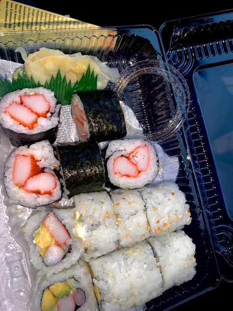 Boston Roll Sushi, Sushi Crab, Cheese Aesthetic, Crab Sushi, Crab Rolls, Sushi Rolls, Chinese Food, Delicious Food, Aesthetic Food