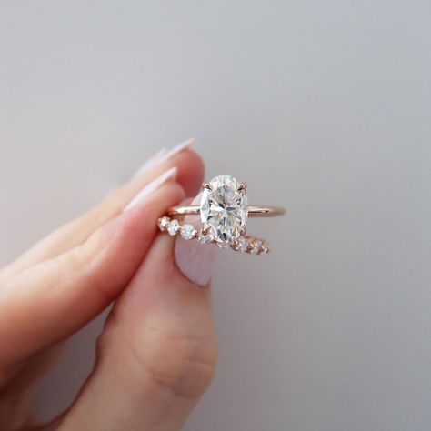 Cute Engagement Rings, Future Engagement Rings, Moissanite Engagement Ring Oval, Oval Engagement, Oval Moissanite, Dream Engagement, Dream Engagement Rings, Diamond Ring Settings, Engagement Rings Oval