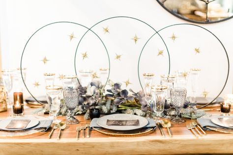 Picnic Table Centerpieces, Picnic Table Wedding, Start Night, Starry Night Wedding Theme, Rehearsal Dinner Themes, Celestial Wedding Theme, Cocktail Hour Decor, Starry Night Wedding, French Accent