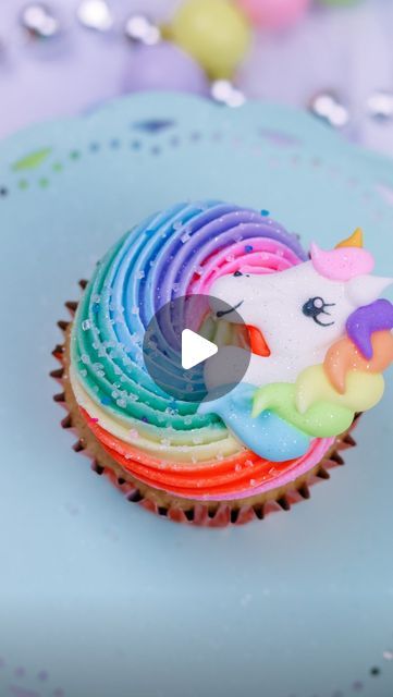 Brittany Bennett on Instagram: "Unicorn Cupcake 💜  Unicorn Cupcake Kit: @bakerybling   #unicorns #rainbow #rainbowbuttercream #buttercreamswirls #cupcakes #cupcakedecorating #michiganbaker #bakerybling #sprinklesandsparkles #glitterysugar" Unicorn Cupcakes Ideas, Cupcake Unicorn, Butterfly Cupcakes, Unicorn Cupcakes, Fourth Birthday, Cat Birthday, April 27, Rainbow Unicorn, 5th Birthday