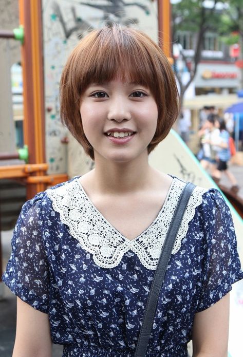 Mushroom Hairstyle, Kpop Haircut, Mushroom Cut, Mushroom Haircut, Mushroom Hair, Korean Haircut, Haircut With Bangs, Kpop Hair, Cute Short Haircuts