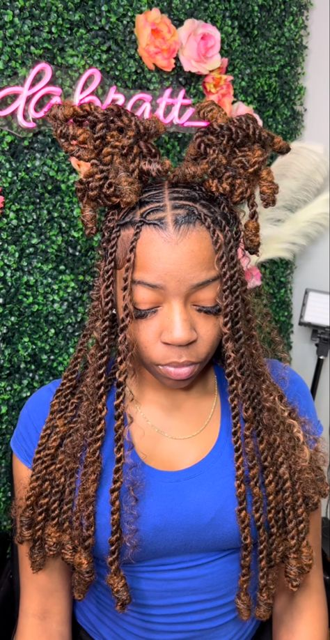 Black Women Twist Hairstyles Natural, Invisible Locs Color, Invisible Locs With Color, Long Invisible Locs, Invisible Locs, Hair Braid Patterns, Short Box Braids Hairstyles, Braids Ideas, Short Locs Hairstyles