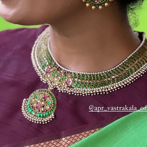 APR  Vastrakala on Instagram: "Temple jewelry kind of stones can be used to make your blouse into a piece of art. @apr_vastrakala_official #signaturedesign" Apr Vastrakala, Temple Jewelry, Embroidery Works, Maggam Work, Embroidery Blouse Designs, Embroidery Blouse, Temple Jewellery, Signature Design, Piece Of Art