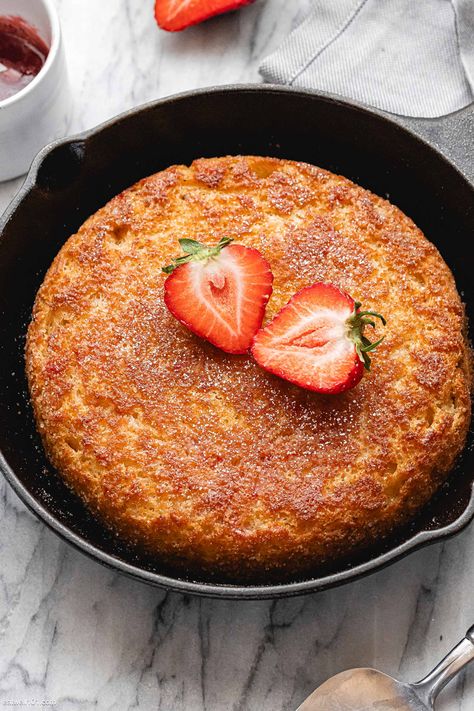 Baked Pancake in Cast Iron - #pancake #recipe #eatwell101 - Try our baked pancake recipe made in a cast-iron skillet. With a crispy crust and puffy texture, this baked pancake is perfect for a weekend brunch with your favorite toppings! - #recipe by #eatwell101® Pancakes In Cast Iron Skillet, Skillet Pancake Cast Iron, Cast Iron Pancake Recipe, Crispy Pancake Recipe, Iron Skillet Breakfast, Baked Pancake Recipe, Cast Iron Pancakes, Skillet Pancake, Skillet Breakfast