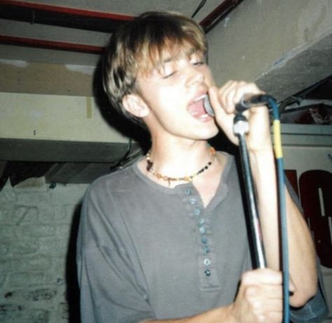 Blur Band, Damon Albarn, British Boys, British Men, Gorillaz, Lead Singer, Kurt Cobain, Celebrity Crush, Blur