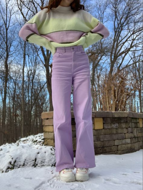 Purple Courderoy Pants Outfits, Purple Pants Outfit Aesthetic, Purple Jeans Outfit, Color Combos Outfit, Winter Fashion Outfits Casual, Korean Casual Outfits, Purple Outfits, Everyday Fashion Outfits, Easy Trendy Outfits