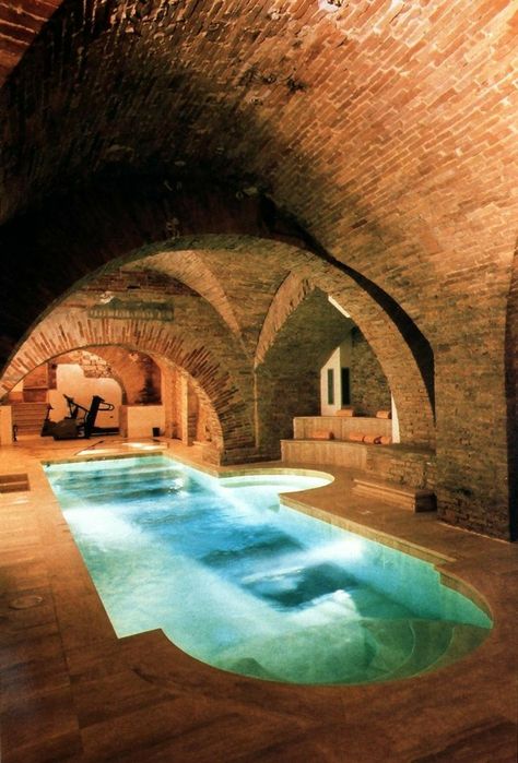 Italy awsome gorgeous indoor swimming pool love Drømme Bad, Indoor Pool House, Indoor Swimming Pool Design, Indoor Pool Design, Indoor Spa, Piscina Interior, Indoor Pools, Indoor Swimming Pool, Cool Swimming Pools