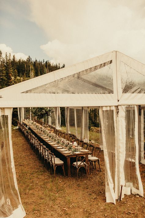 This Aspen Wedding at The Smith Cabin Honored the Couple's Love of the Great Outdoors | Junebug Weddings Outdoor Tent Wedding, Diy Outdoor Weddings, Diy Backyard Wedding, Diy Tent, Long Tables, Mountain Top Wedding, Aspen Wedding, Cabin Wedding, Yosemite Wedding