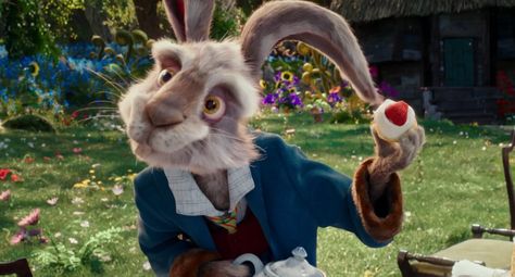 Images from the upcoming film, Alice Through the Looking Glass. Rabbit Costume, Wonderland Tattoo, Alice And Wonderland Quotes, Halloween Party Outfits, Wonderland Quotes, March Hare, Pinturas Disney, Lewis Carroll, Through The Looking Glass