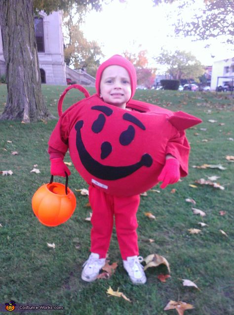 Kasey: With lots of research on the perfect costume for my 3 year old son Adric, I finally came up with the idea of the Kool-Aid man. We bought a large... Kool Aid Man Costume, Diy Voodoo Doll Costume, Voodoo Doll Costume, Diy Costumes Men, Creative Halloween Costumes Diy, Halloween Costumes 2014, Kool Aid Man, Homemade Costume, Costume Works