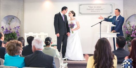 Making a Christian marriage a success. Loved this article we had at meeting this week. Thank you Jehovah for giving us husbands and wives the tools se need to have a good strong loving marriage. Loving Marriage, Jw Humor, Kingdom Hall, Marital Problems, Christian Couples, Love Your Wife, Meaningful Pictures, Romantic Girl, Marriage Problems