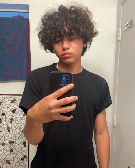 Curly Head Guys, Mexican Boys With Curly Hair, Ethan Garcia Pics, Cute Hispanic Guys, Fine Mexican Boys, Cute Mexican Guys, Curly Heads Boys Hispanic, Ethan Garcia, Cute Indian Guys