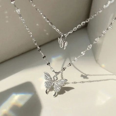 🦋 Introducing the LATS New Shiny Butterfly Necklace! 🦋 Elevate your elegance with our exquisite double-layer clavicle chain necklace, featuring a dazzling butterfly design. This stunning piece is crafted to add a touch of sophistication and charm to any outfit. Perfect for a special occasion or a thoughtful gift for someone special, the LATS Butterfly Necklace is the epitome of grace and beauty. ✨ Key Features: Shiny Finish: Gleaming with a polished shine that captures light beautifully. D... Rosen Box, Butterfly Pendant Necklace, Beating Heart, Pendent Necklace, Girl Jewelry, Butterfly Jewelry, Trendy Necklaces, Butterfly Necklace, Butterfly Pendant