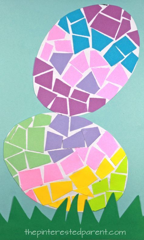 Construction paper Mosaic Easter Eggs - spring and Easter arts and crafts for preschoolers and kids. Påskeaktiviteter For Barn, Preschool Creative Art, Spring Crafts Preschool, Preschool Easter, April Crafts, Easter Arts And Crafts, Paper Mosaic, Construction Paper Crafts, Easter Preschool