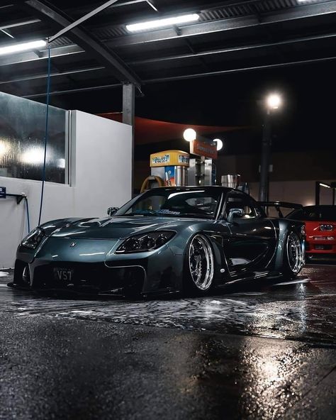 Beautiful Mazda RX-7 VeilSide Rx7 Veilside Wallpaper, Rx7 Veilside, Auto Hyundai, Japan Wallpaper, Motor Mobil, Peugeot 306, Tokyo Drift, Mazda Cars, Best Jdm Cars