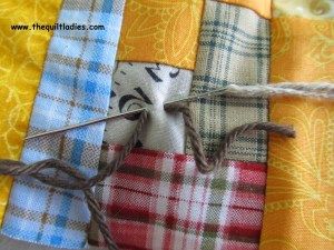 Quilt Tying, Quilters Knot, Block Quilt Ideas, Crazy Quilts Patterns, Quilt Pattern Book, Log Cabin Quilt Pattern, Tie Quilt, Flannel Quilts, Block Quilt