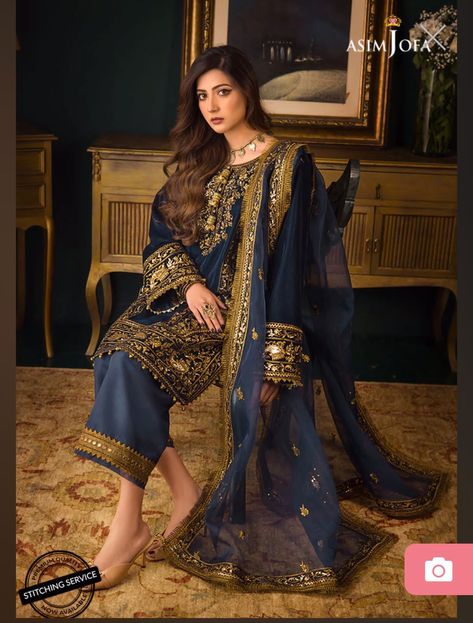 Velvet 3 Piece Suit, Eid Outfit Ideas, Dyed Pants, Velvet Kurta, Digital Dress, Fuchsia Wedding, Asim Jofa, Eid Outfit, Designer Clothes For Women