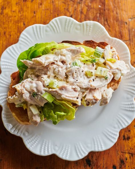 Chicken salad on lettuce on a piece of toast on a plate Ina Garten Chicken Salad, Ina Garten Chicken, Pioneer Woman Chicken, Chicken Salad Dressing, Best Chicken Salad, Best Chicken Salad Recipe, Bacon Wrapped Meatloaf, Grape Salad, Chicken Salad Recipe