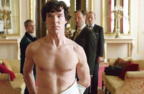 Shirtless Sherlock Mrs Hudson, Mark Gatiss, Sherlock Holmes Bbc, Sherlock 3, Sherlock Fandom, Benedict Cumberbatch Sherlock, 221b Baker Street, John Watson, Johnlock