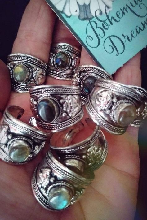 Rings Hippie, Belly Dance Jewelry, Grunge Jewelry, Hippie Rings, Indie Jewelry, Dope Jewelry, Bohemian Rings, Funky Jewelry, Hippie Jewelry