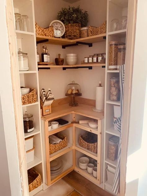 Corner Pantry Ideas, Corner Kitchen Pantry, Pantry Renovation, Pantry Closet Design, Open Pantry, House Pantry, Desain Pantry, Corner Pantry, Pantry Remodel