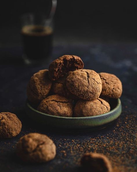 Chocolate Orange Amaretti Cookies — Cupcakeree Amaretti Cookies, Almond Chocolate, Chewy Cookies, Raw Almonds, Chocolate Orange, Chocolate Almonds, Chewy Cookie, Easy Chocolate, Almond Recipes