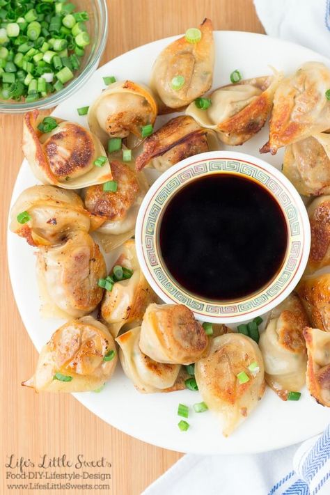 This Beef Potsticker Wonton Dumplings Recipe is a flexible dumpling recipe when you need that delicious, savory, beefy flavor of homemade dumplings. Have them steamed or pan-fried as potstickers or in a broth soup as wontons! I also include my tips on how to make a quick Asian-style soup broth. Beef Wonton, Wonton Dumplings, Potstickers Recipe, Chicken Soup Base, Broth Soup, Quick Soup, Wonton Recipes, Meat Lover, Homemade Dumplings