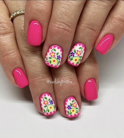 Posca Pen Nail Art, Fiesta Nails Mexican Simple, Spanish Nails Designs, Frida Kahlo Nails, Mexican Inspired Nails Mexico, Mexican Nails Designs, Fiesta Nails, School Nail Ideas, Back To School Nail Ideas