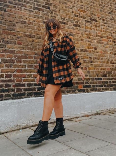 Midsize Outfits Casual Grunge, Date Night Grunge Outfit, Over Sized Outfits Women, Short Dress With Doc Martens, 90s Fashion Doc Martens Outfit, Fall Outfits Women Alternative, Street Style Mini Skirt, Plus Size Concert Outfit Fall, Layering Black Long Sleeve Shirts Outfit