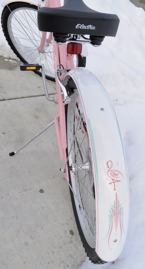 Pink Pt Cruiser, Cool Bicycle Paint Jobs, Pink Cruiser Bike, Pink Fixed Gear Bike, Cruiser Bike Accessories, Pink Bicycle Aesthetic, Custom Beach Cruiser, Electra Bike, Pink Wheels