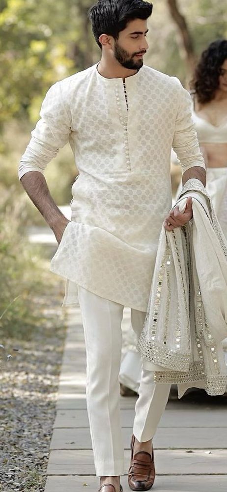 Traditional Indian Mens Clothing, Kurta Designs Men's, Man Dress Design, Indian Wedding Clothes For Men, Sherwani For Men Wedding, Boys Kurta Design, Wedding Kurta For Men, Groom Dress Men, Gents Kurta Design