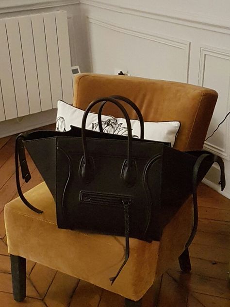 Céline Black Phantom Celine Bag Phantom, Phantom Aesthetic, Celine Phantom Bag, Celine Luggage, Celine Luggage Bag, Celine Bag, Luggage Bags, Top Handle Bag, Purse