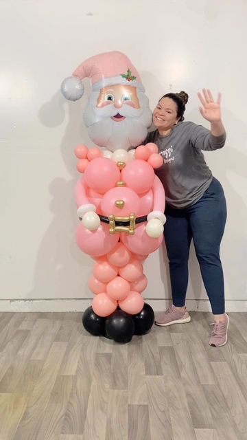 Pink Christmas Balloons, Santa Recipes, Balloon Walls, Pink Santa Claus, Balloon Christmas, Balloon Template, Christmas Balloon Decorations, Pink Santa, Birthday Balloon Decorations