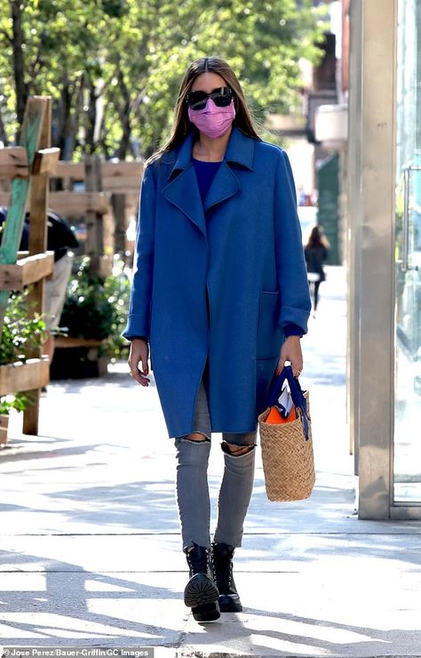 Blue Coat Street Style, Blue Coat Outfit, Olivia Palermo Street Style, Olivia Palermo Outfit, New York City Pictures, Estilo Olivia Palermo, Olivia Palermo Lookbook, Liu Wen, Olivia Palermo Style